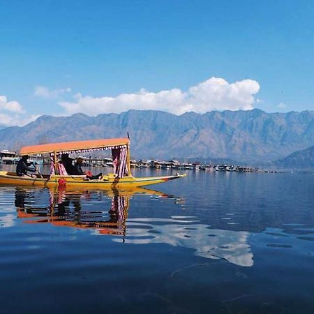 Umbrella Group Of House Boat Hotel Srinagar  Luaran gambar