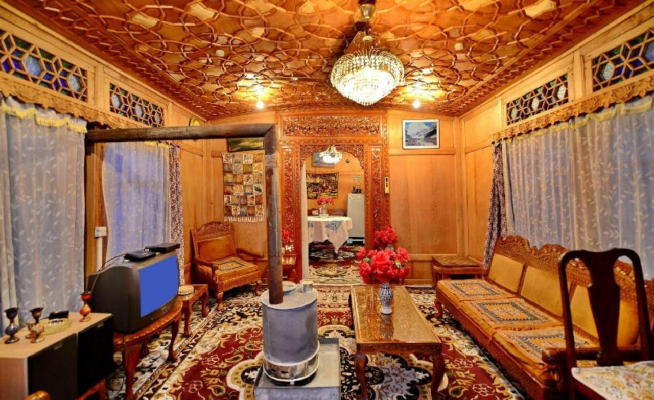 Umbrella Group Of House Boat Hotel Srinagar  Luaran gambar