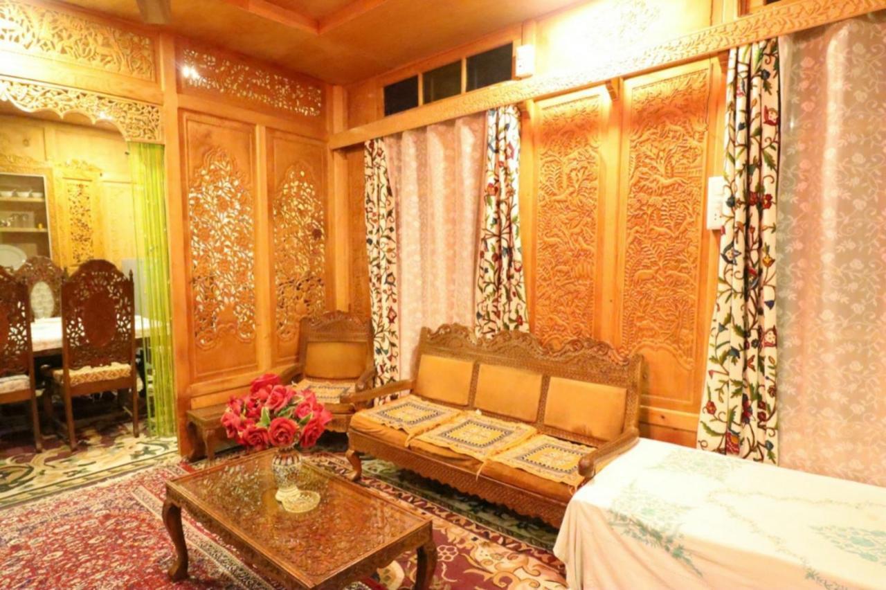 Umbrella Group Of House Boat Hotel Srinagar  Luaran gambar