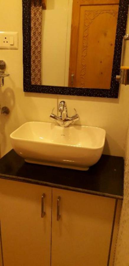 Umbrella Group Of House Boat Hotel Srinagar  Luaran gambar