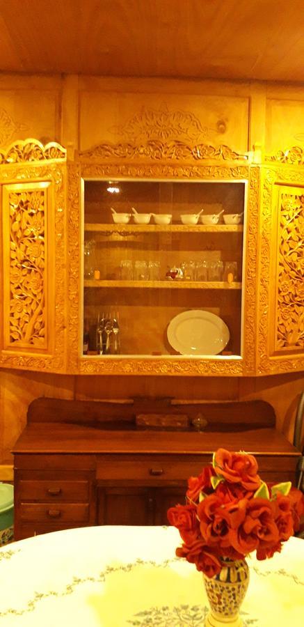 Umbrella Group Of House Boat Hotel Srinagar  Luaran gambar