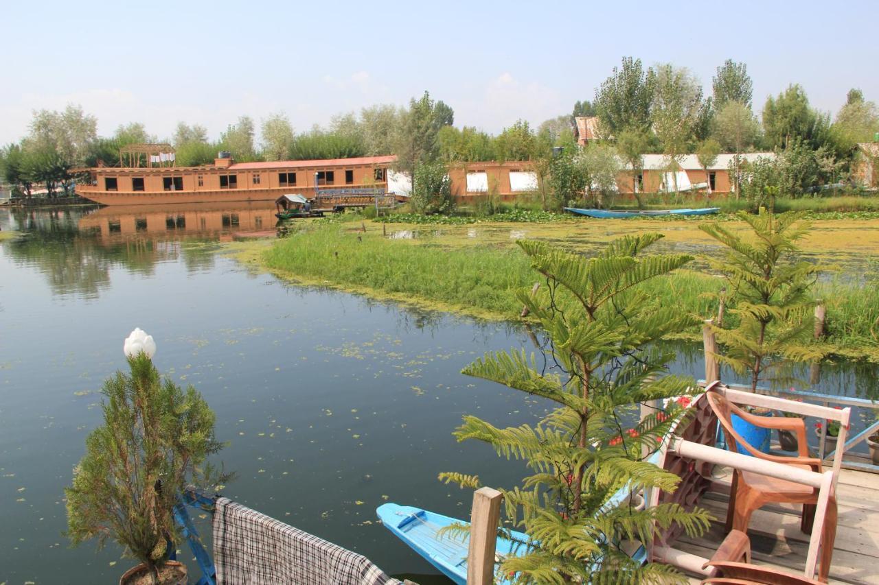 Umbrella Group Of House Boat Hotel Srinagar  Luaran gambar